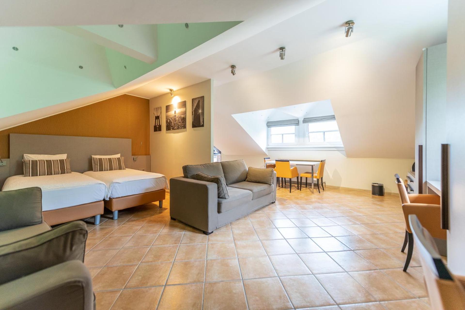 Appart-Hotel Gwendy Bour Экстерьер фото