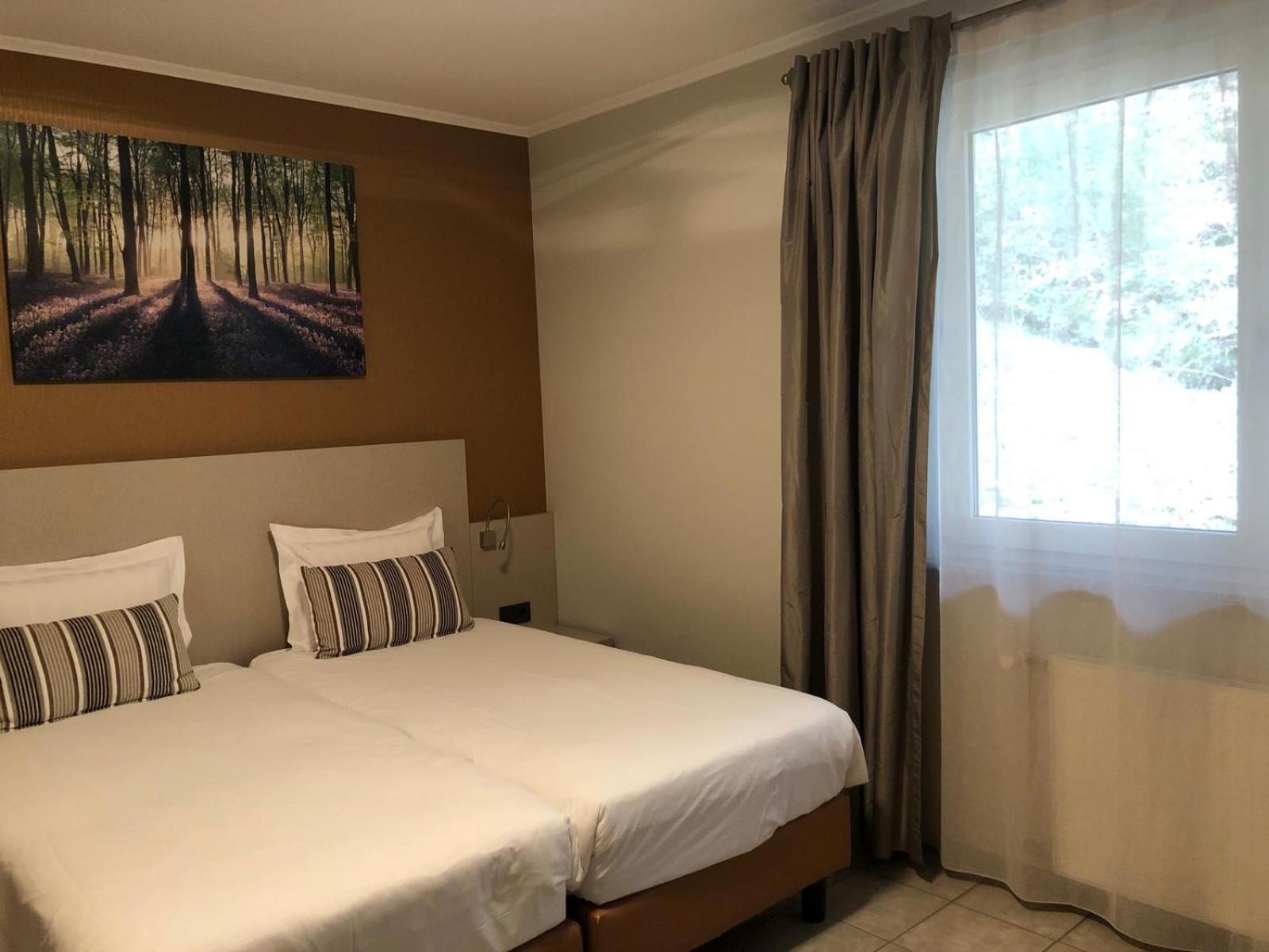 Appart-Hotel Gwendy Bour Экстерьер фото