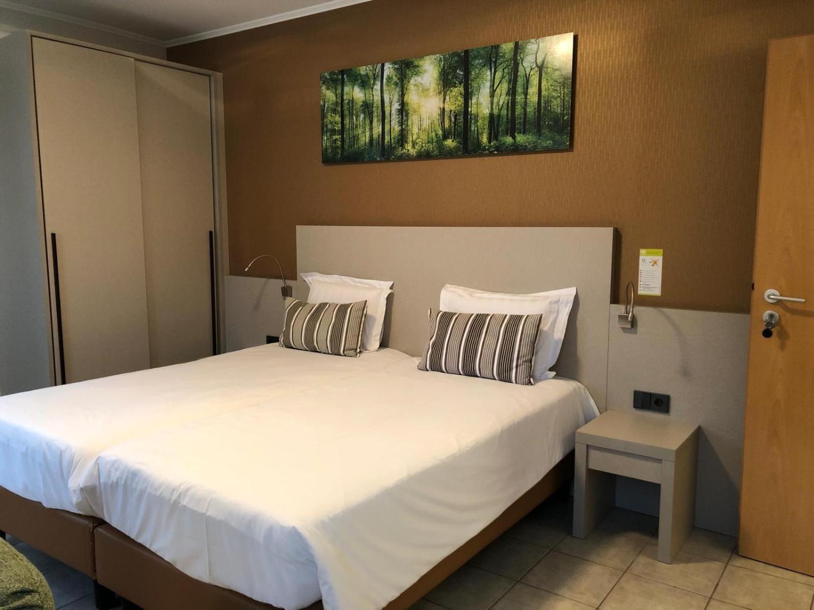 Appart-Hotel Gwendy Bour Экстерьер фото