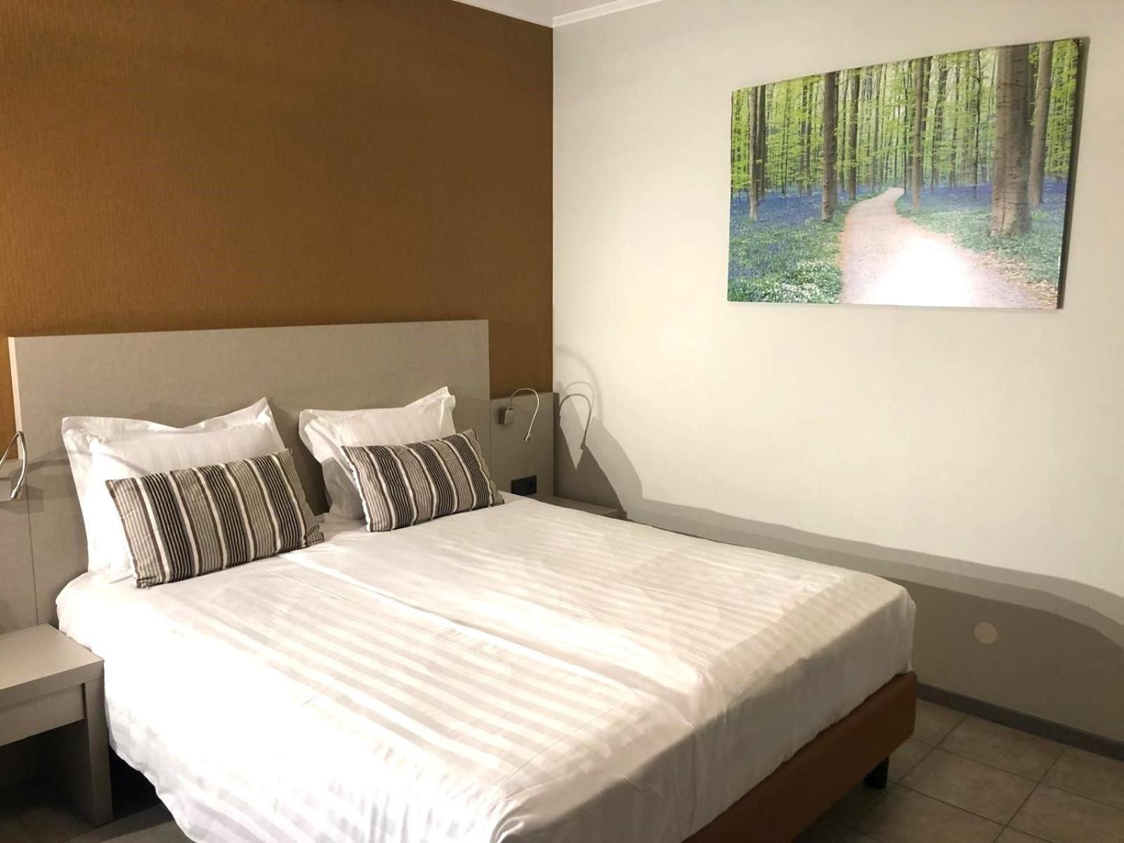 Appart-Hotel Gwendy Bour Экстерьер фото